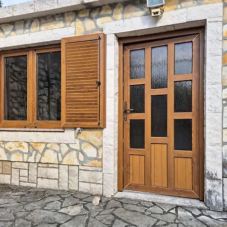 Loza By Interhome Appartamento Novi Vinodolski
